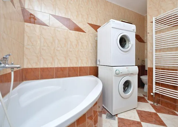 With A Parking Space Vlasici, Pag - 12766 Apartamento *